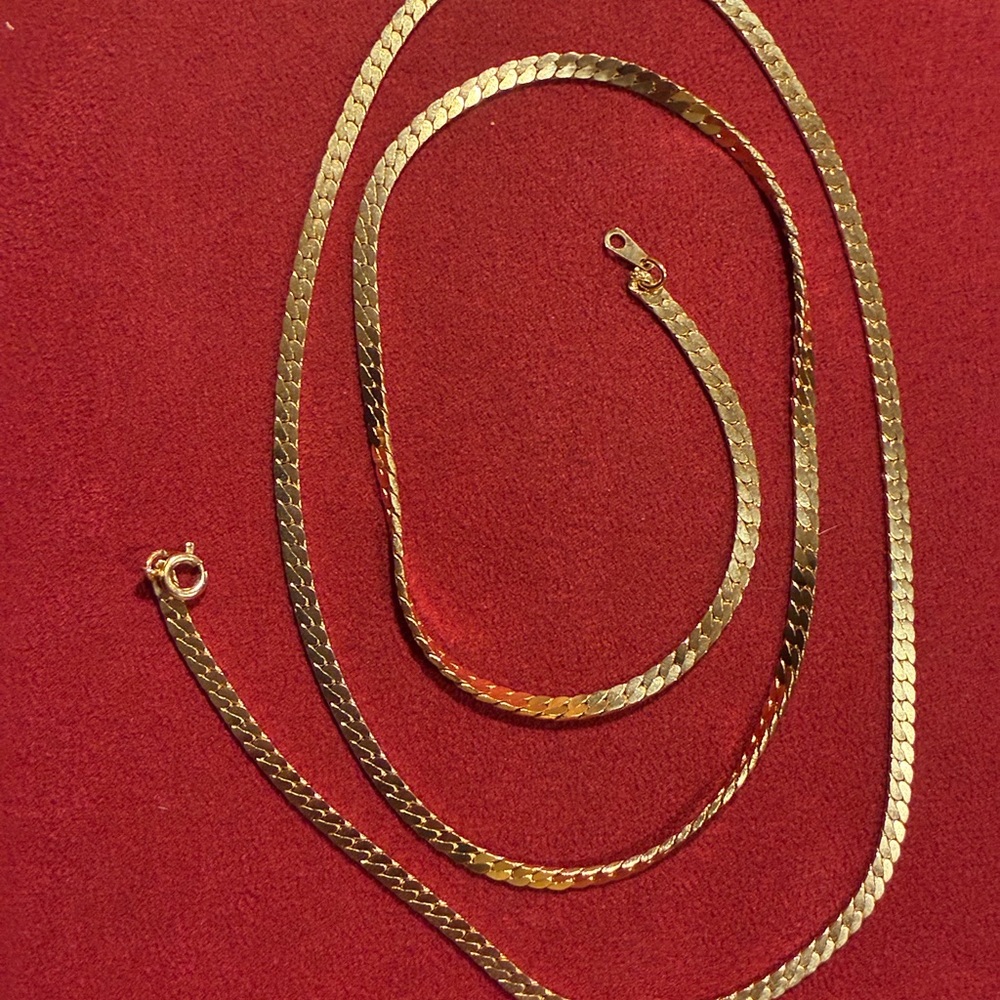 Gold Chain Necklace 30” NWOT